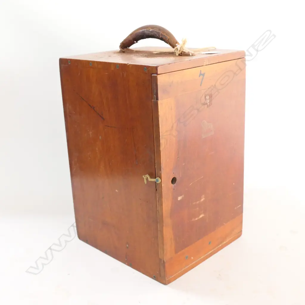BLACK FINISHED STEEL & BRASS 'SERVICE' MICROSCOPE by W. WATSON & SON LTD., No.40778, IN BOX (NOT ORIGINAL) Image 1++